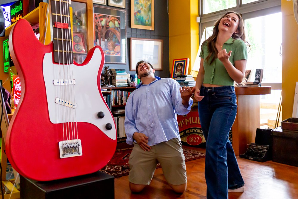 Couple playing air guitar 027