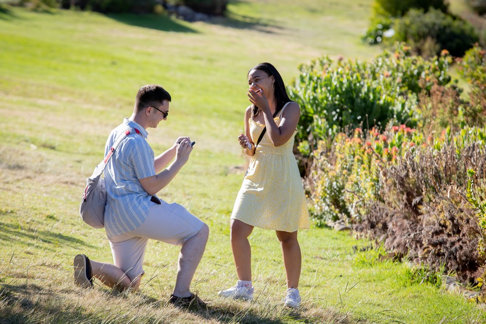 Cape Town Proposal Photography big surprise on girls face